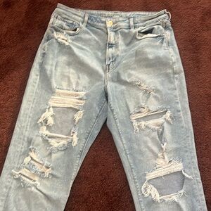 American eagle outfitters distressed mom jeans